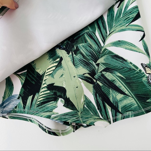 Abercrombie & Fitch Jungle Butterfly Hummingbird Mini Skort - Picture 2 of 6